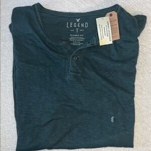 American Eagle Outfitters dark green Short Sleeve Tee new with tags size small